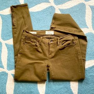 Lucky Brand army green skinny jeans